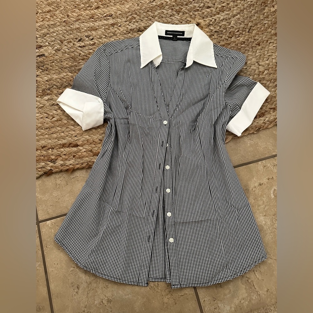 BUTTON UP BLOUSE